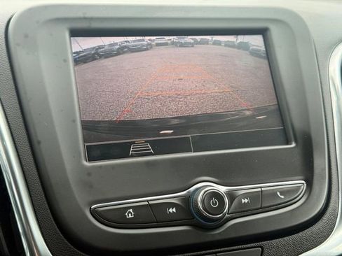 Used 2024 Chevrolet Equinox LT w/ LPO, Floor Liner Package FWD image 17