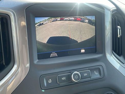 Used 2021 Chevrolet Silverado 1500 Custom Trail Boss w/ LPO, Dark Essentials Package image 17