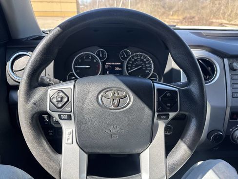 Used 2014 Toyota Tundra SR5 w/ SR5 Upgrade Package image 30