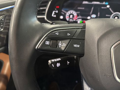Used 2022 Audi Q8 Premium Plus image 11