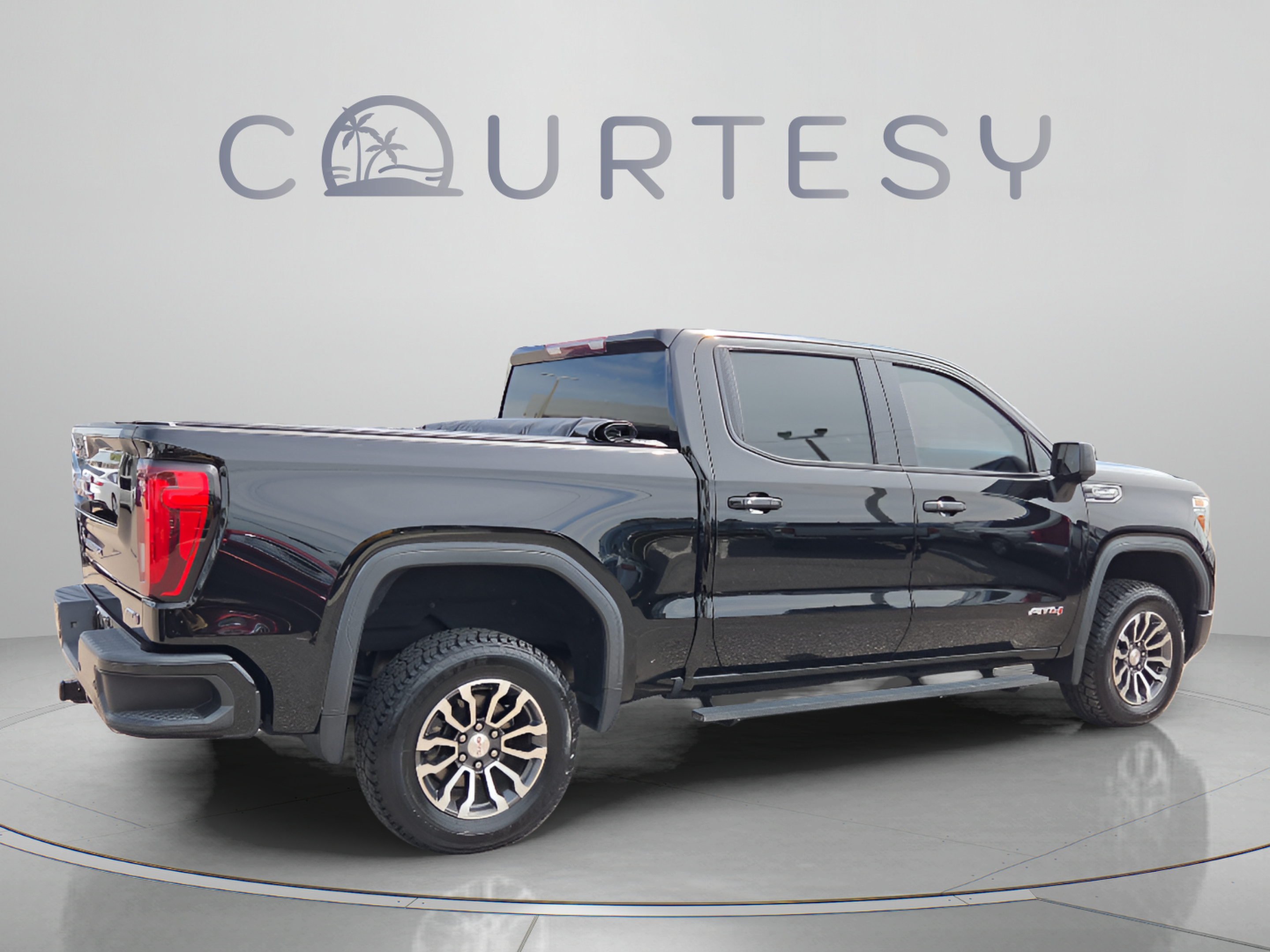 Used 2021 GMC Sierra 1500 AT4 w/ Driver Alert Package I AWD/4WD image 5