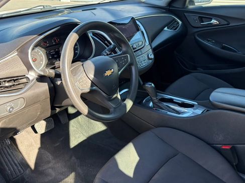 Used 2020 Chevrolet Malibu LT FWD image 9