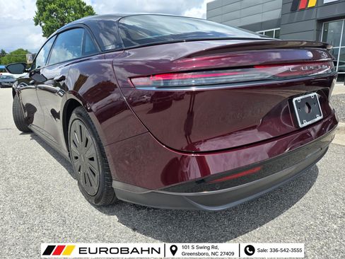 Used 2025 Lucid Air Touring AWD/4WD image 3