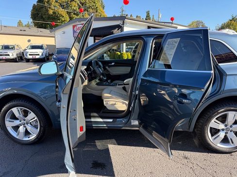 Used 2018 Audi Q5 2.0T Premium Plus w/ Premium Plus Package image 23