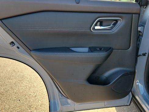 Certified 2021 Nissan Rogue SL image 13