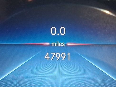 Used 2022 Mercedes-Benz GLB 250 4MATIC image 20