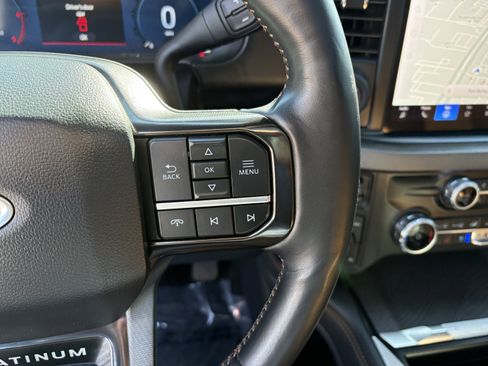 Used 2024 Ford F250 Platinum image 34