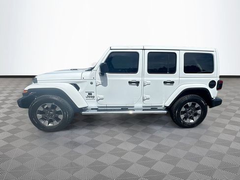 Used 2023 Jeep Wrangler Unlimited Sahara w/ LED Lighting Group AWD/4WD image 9