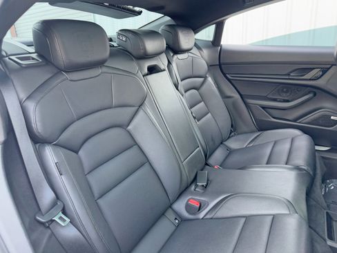 Used 2020 Porsche Taycan 4S w/ Premium Package image 44