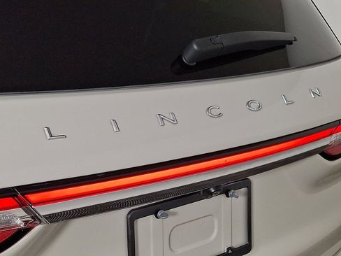 Used 2022 Lincoln Corsair AWD w/ Equipment Group 101A image 30