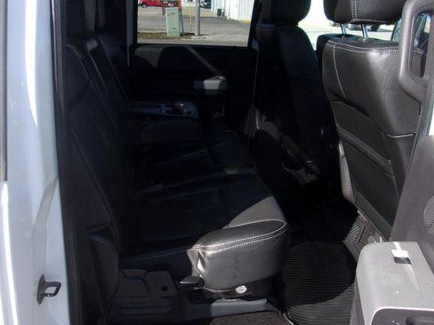 Used 2015 Ford F350 Lariat w/ Chrome Package image 6