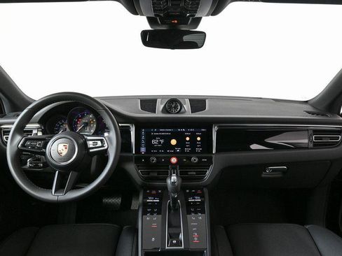 Certified 2026 Porsche Macan Turbo AWD/4WD image 18