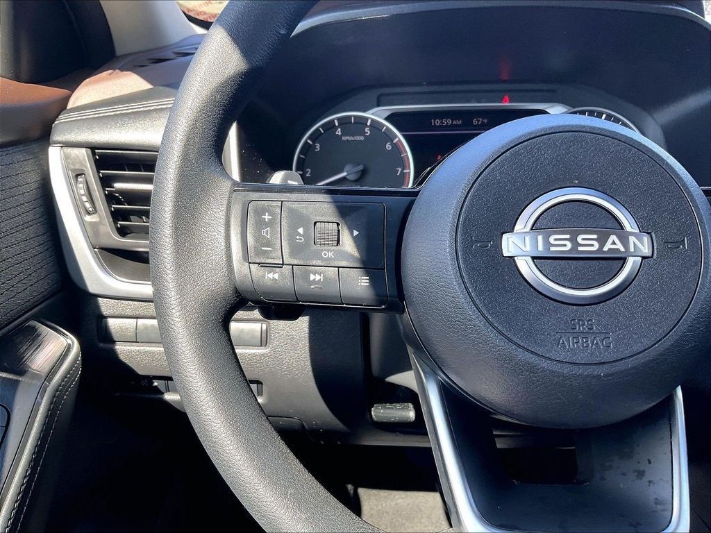 Certified 2023 Nissan Rogue SV AWD/4WD image 22