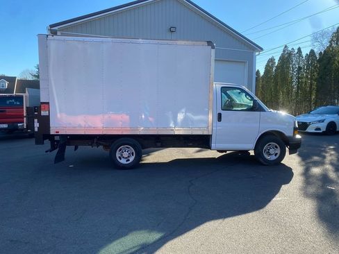 Used 2021 Chevrolet Express 3500 Work Van image 4