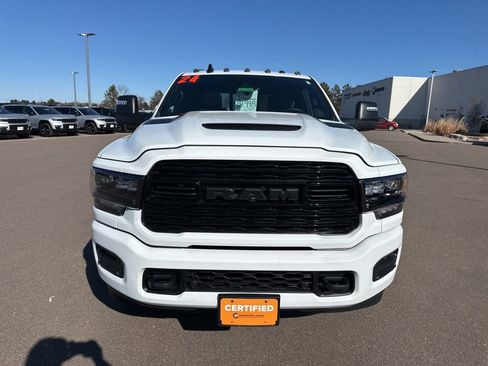 Used 2024 RAM 3500 Limited image 2