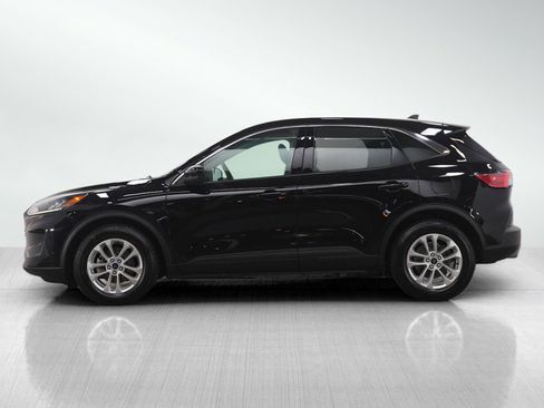Used 2020 Ford Escape SE image 2
