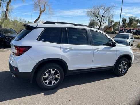 Used 2023 Honda Passport TrailSport image 5