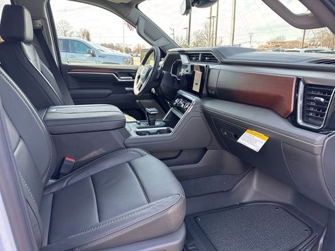 New 2026 GMC Sierra 1500 Denali w/ Denali Reserve Package AWD/4WD image 10