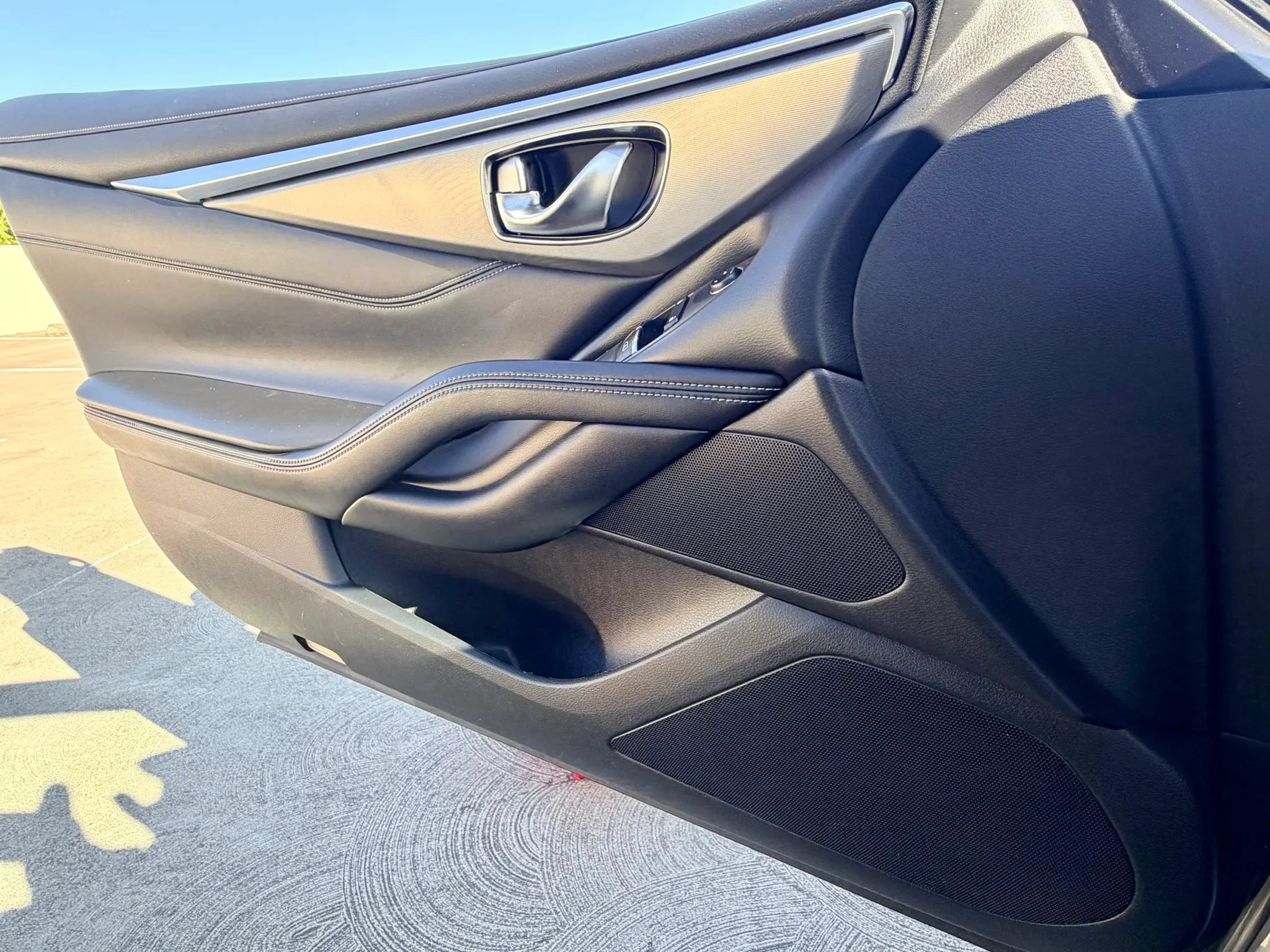 Used 2019 INFINITI Q60 3.0t w/ Cargo Package RWD image 41