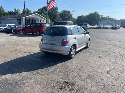 Used 2006 Scion xA FWD image 5