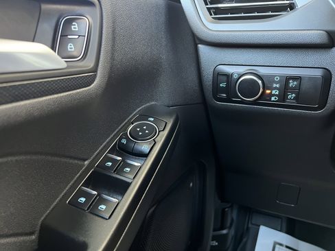 Used 2024 Ford Escape ST-Line w/ Tech Pack #1 AWD/4WD image 39