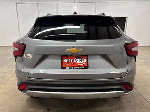 Used 2026 Chevrolet Trax LT w/ Driver Confidence Package FWD image 7