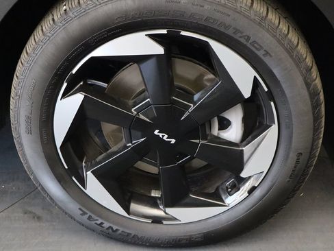 Certified 2026 Kia Sorento EX FWD image 10