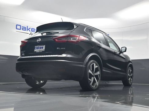 Used 2022 Nissan Rogue Sport SL AWD/4WD image 42