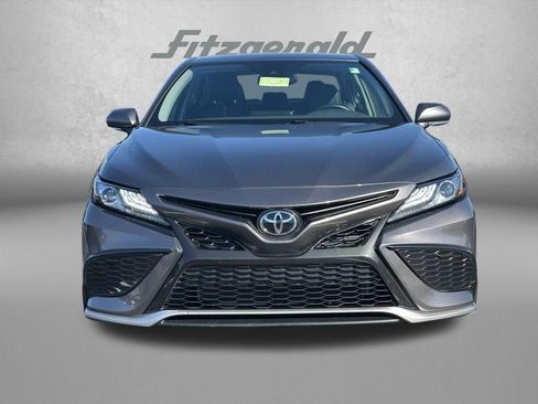 Used 2024 Toyota Camry XSE FWD image 3