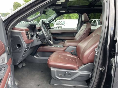 Used 2024 Ford Expedition Max Limited AWD/4WD image 27