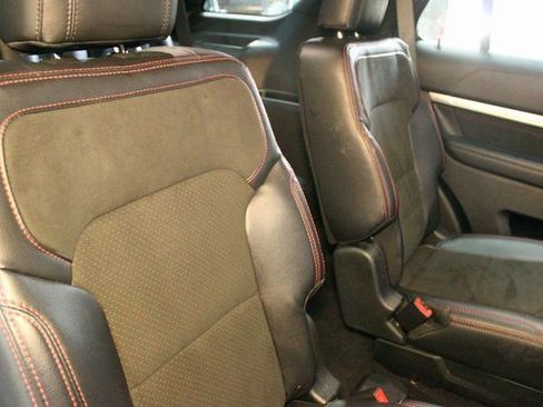 Used 2019 Ford Explorer XLT w/ XLT Sport Appearance Package image 14