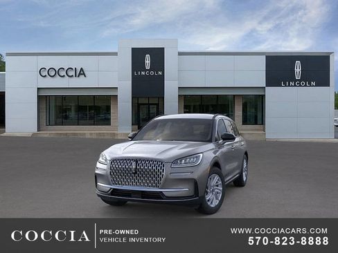 Used 2026 Lincoln Corsair Premiere AWD/4WD image 2