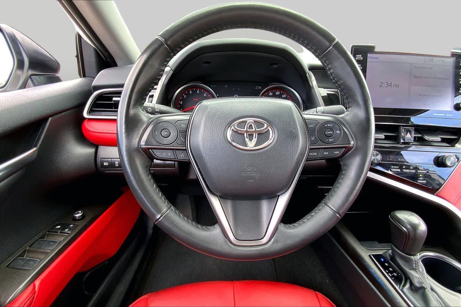 Used 2024 Toyota Camry XSE FWD image 6