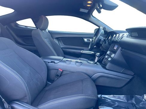 Used 2022 Ford Mustang Coupe image 15