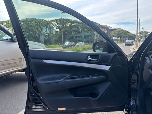 Used 2015 INFINITI Q40 w/ Navigation Package image 13