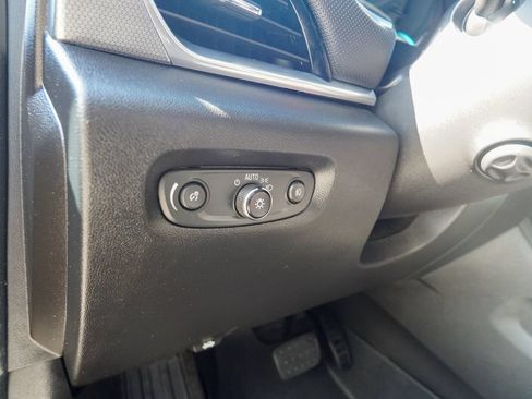 Used 2020 Chevrolet Traverse Premier w/ Redline Edition FWD image 21