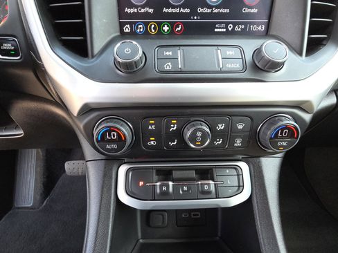 Used 2023 GMC Acadia SLE FWD image 23
