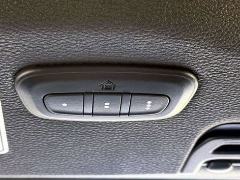 Used 2023 Jeep Wrangler Unlimited Sport AWD/4WD image 32
