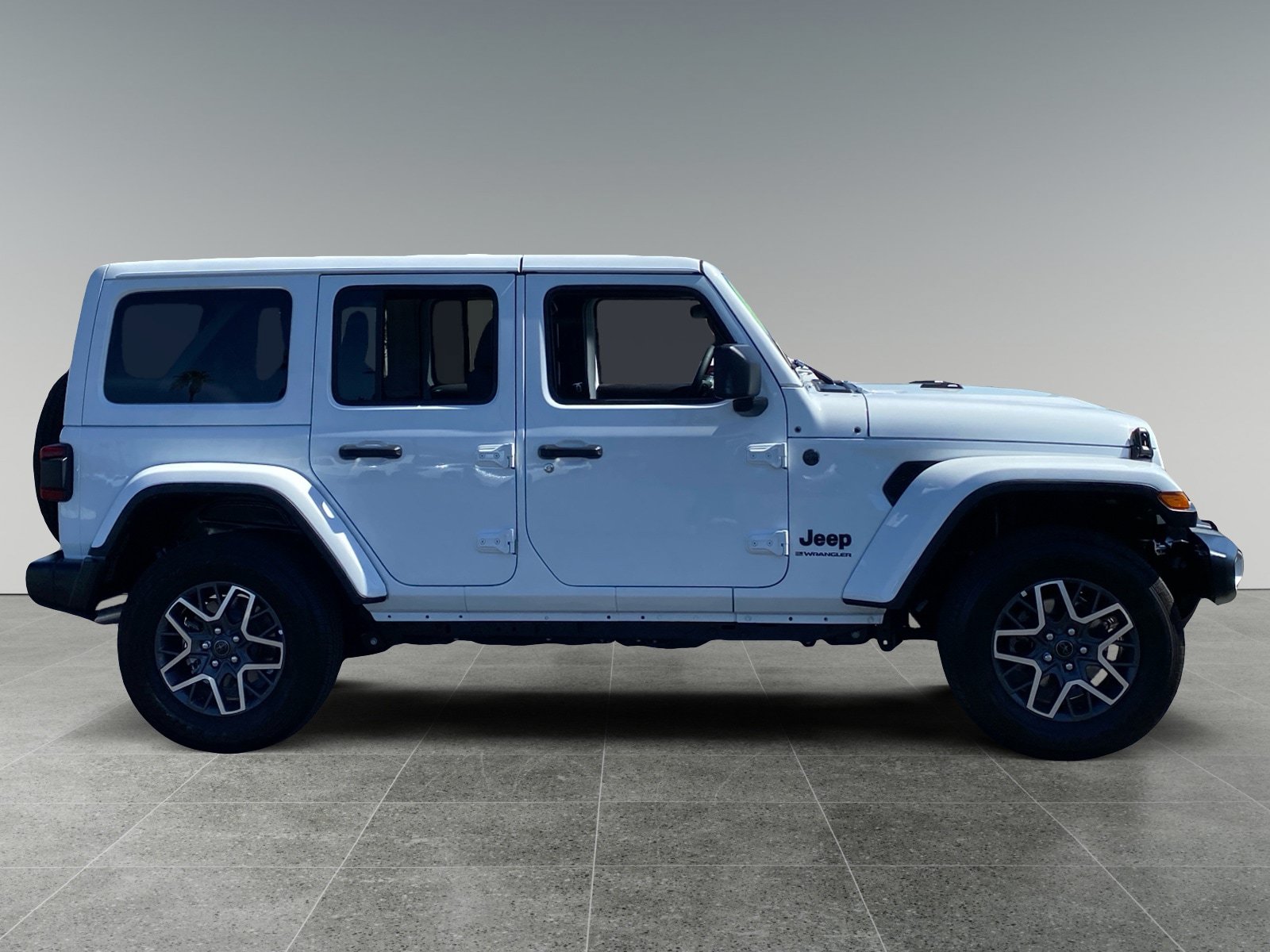 Used 2026 Jeep Wrangler Unlimited Sahara AWD/4WD image 6