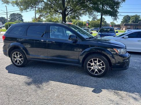 Used 2019 Dodge Journey GT AWD/4WD image 2
