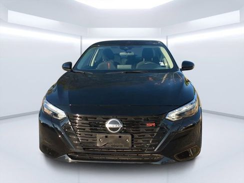 Used 2025 Nissan Sentra SR w/ Midnight Edition FWD image 8