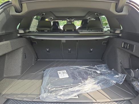 Used 2025 BMW X3 xDrive30i image 12