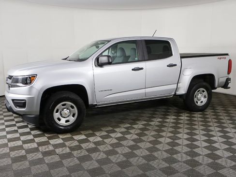 Used 2019 Chevrolet Colorado W/T w/ WT Convenience Package AWD/4WD image 14