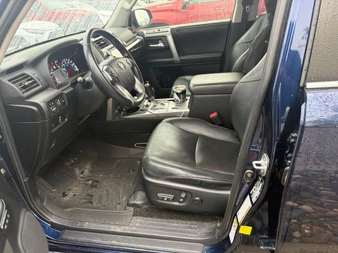 Used 2016 Toyota 4Runner Limited AWD/4WD image 10