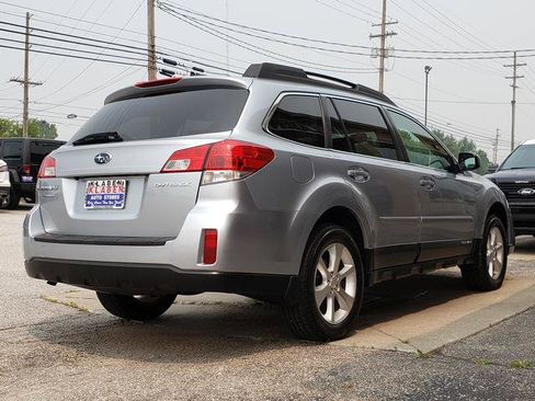 Used 2014 Subaru Outback 2.5i Limited w/ Moonroof Package AWD/4WD image 6