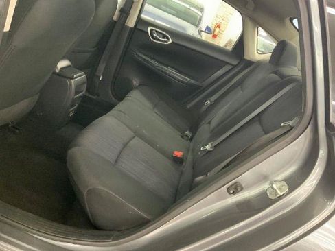 Used 2019 Nissan Sentra SV FWD image 11