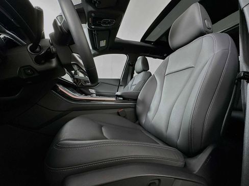 Certified 2025 Audi Q7 2.0T Premium Plus w/ Premium Plus Package image 19