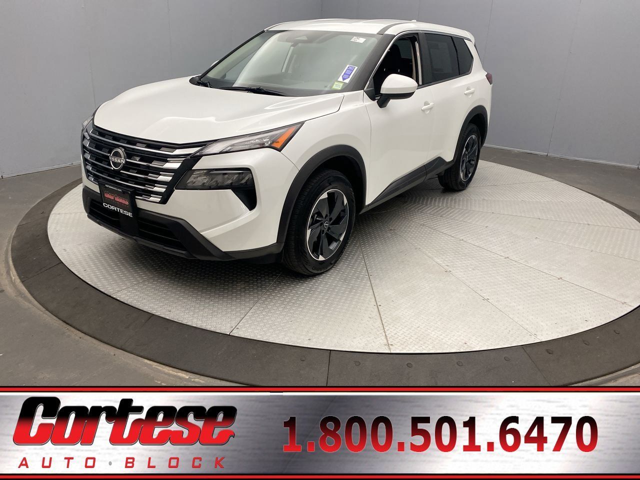 Used 2025 Nissan Rogue SV AWD/4WD image 1