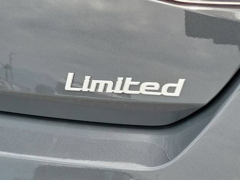 New 2026 Hyundai Elantra Limited FWD image 31