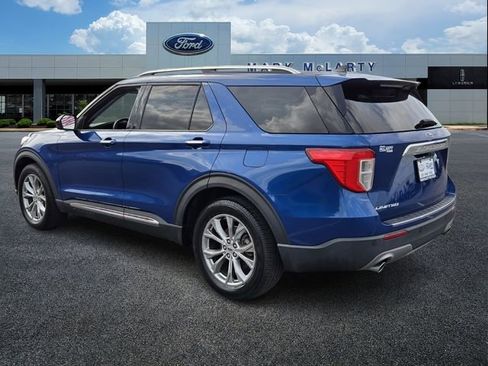 Certified 2022 Ford Explorer Limited RWD image 3